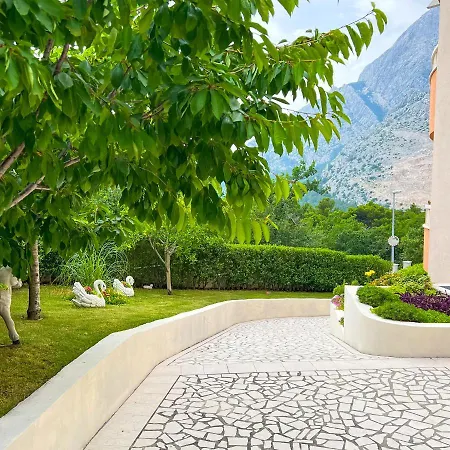 Lejlighed House Basta - Free Parking